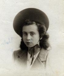 Kitty Suschny vor ihrer Emigration nach England im Jahre 1938