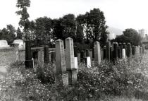 Jewish cemetery in Bielisko-Biala with Gabor Paneth's relatives' stones
