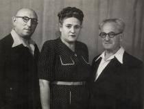 Wolf and Fania Rozenfain with Wolf's brother