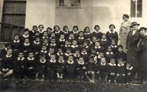 Inmates of the Jewish girls' orphanage in Kishinev