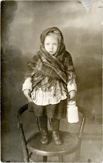 Hedvig Endrei at the age of two