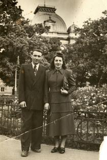 Mieczyslaw Najman's cousin Szomek and his wife Raja